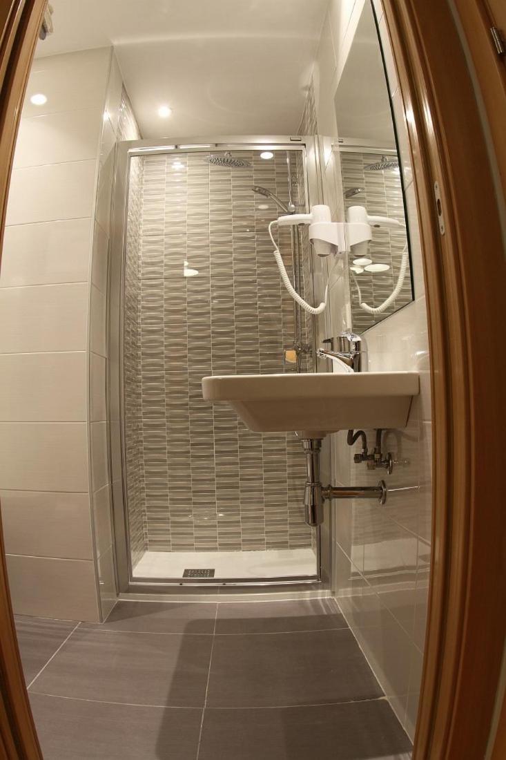 Hostal Monaco 바야돌리드 외부 사진